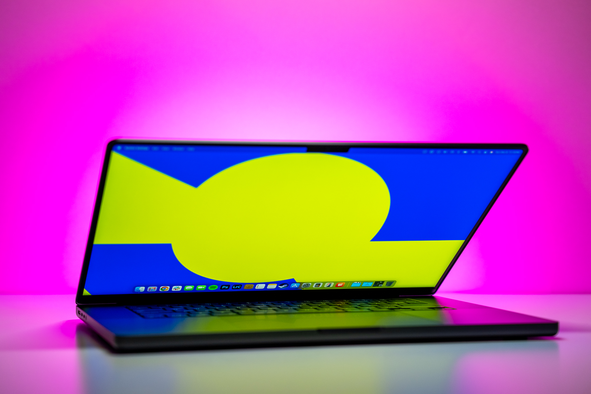 지금 MacBook에 관한 최고의 할인